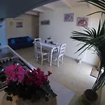 Guest house Luigi Apartments&rooms 4*