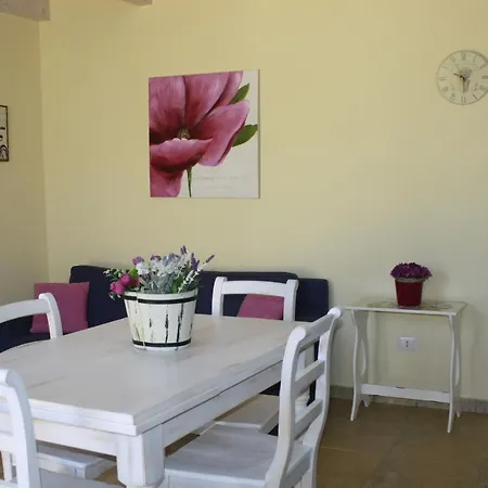 Luigi Apartments&rooms Guest house 4*