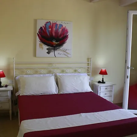 Luigi Apartments&rooms Guest house 4*