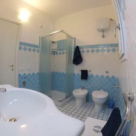 Luigi Apartments&rooms Gæstehus 3*
