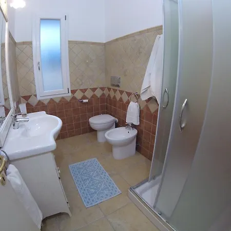 Luigi Apartments&rooms