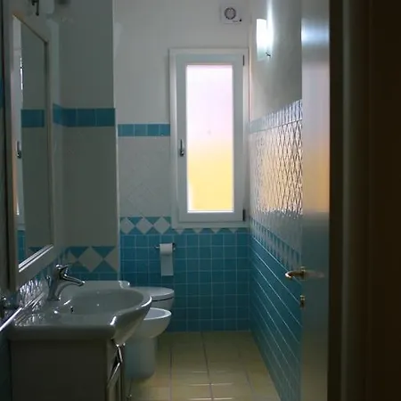 Luigi Apartments&rooms ゲストハウス プーラ