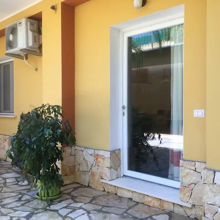 Luigi Apartments&rooms