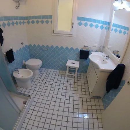 ゲストハウス Luigi Apartments&rooms 4*